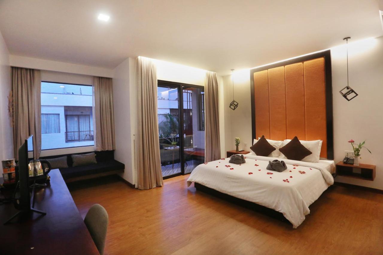 Central Corner Suite Siem Reap Extérieur photo