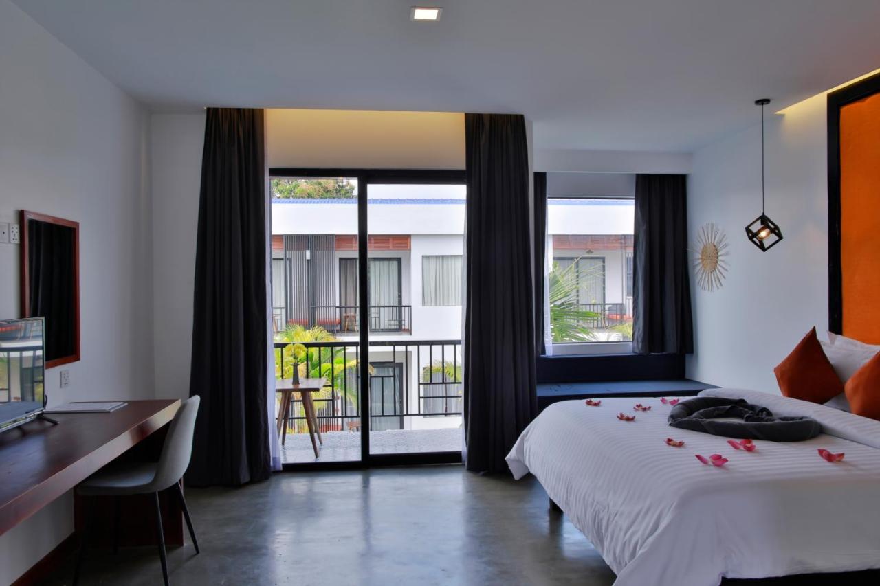 Central Corner Suite Siem Reap Extérieur photo