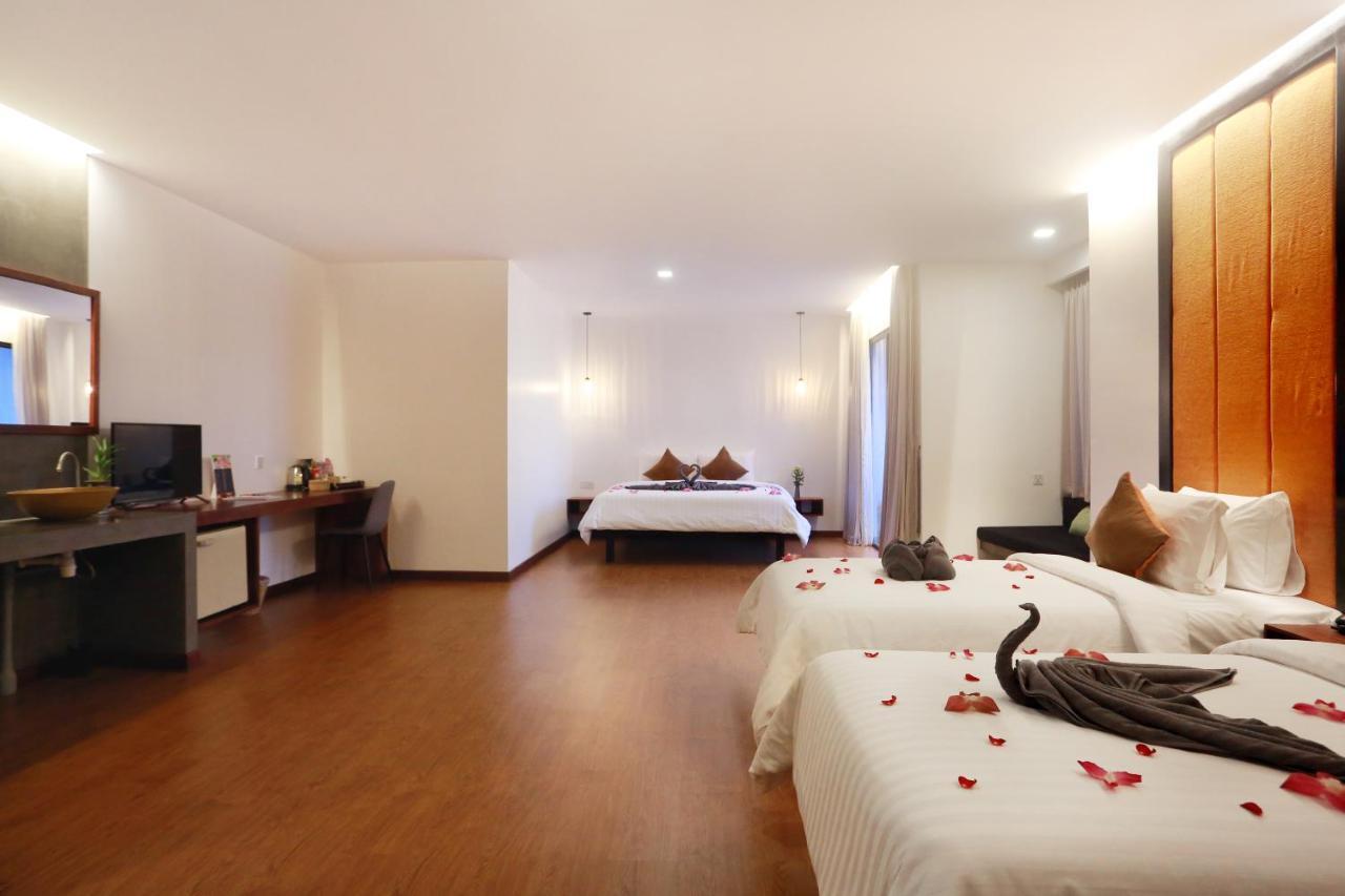 Central Corner Suite Siem Reap Extérieur photo