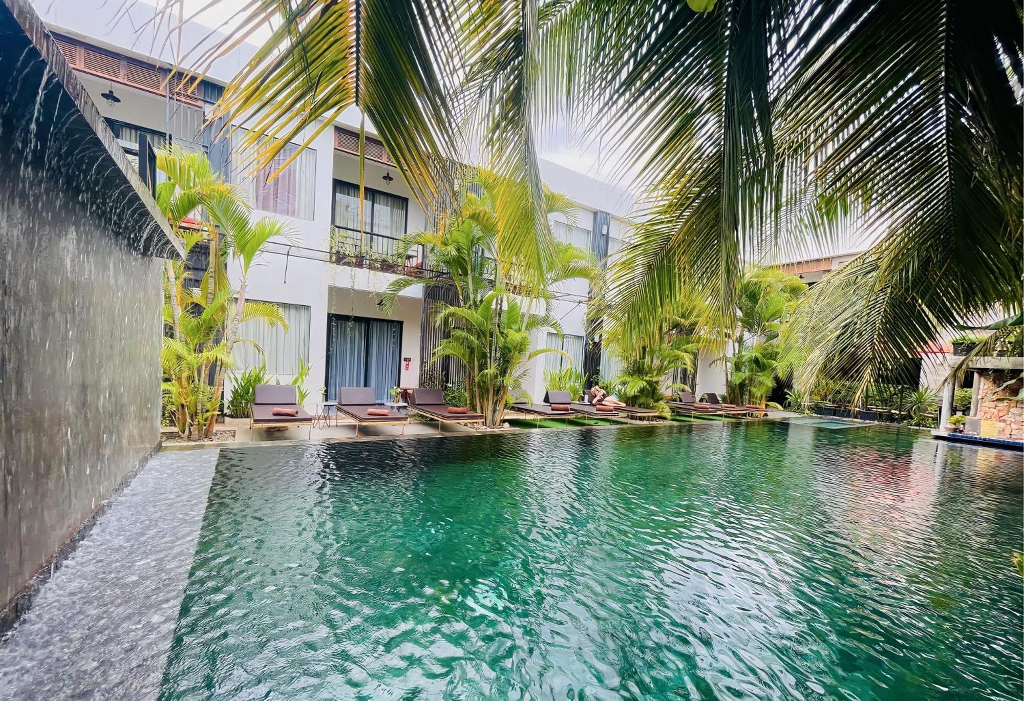 Central Corner Suite Siem Reap Extérieur photo